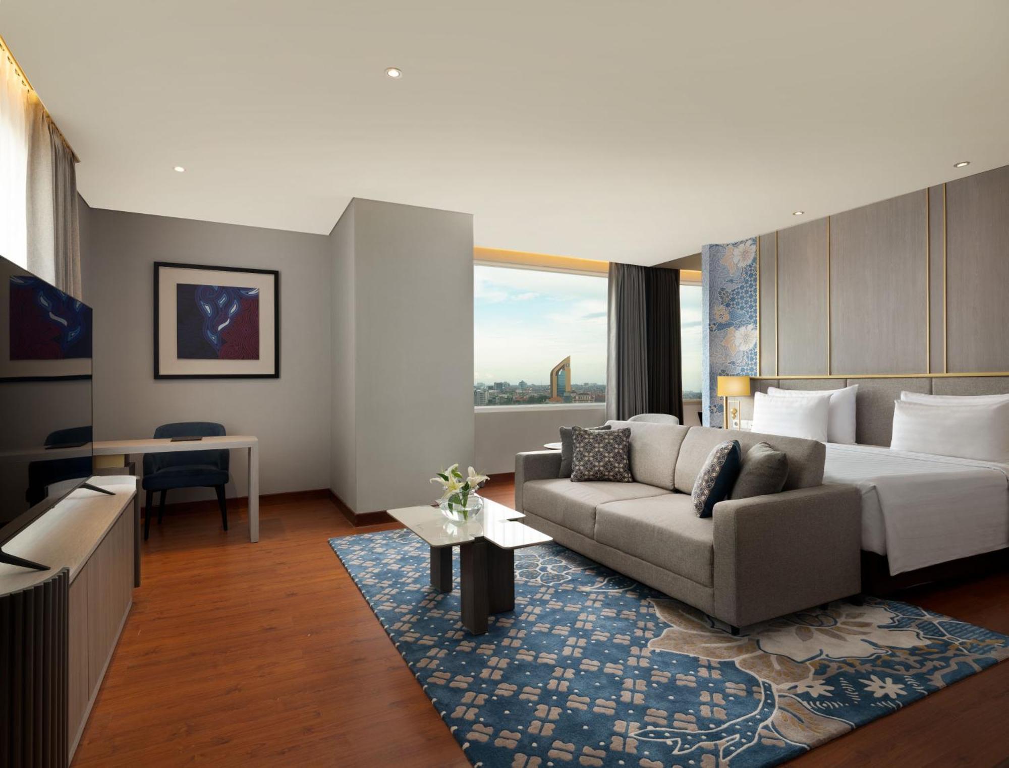 Hotel Santika Premiere Gubeng Сурабая Экстерьер фото