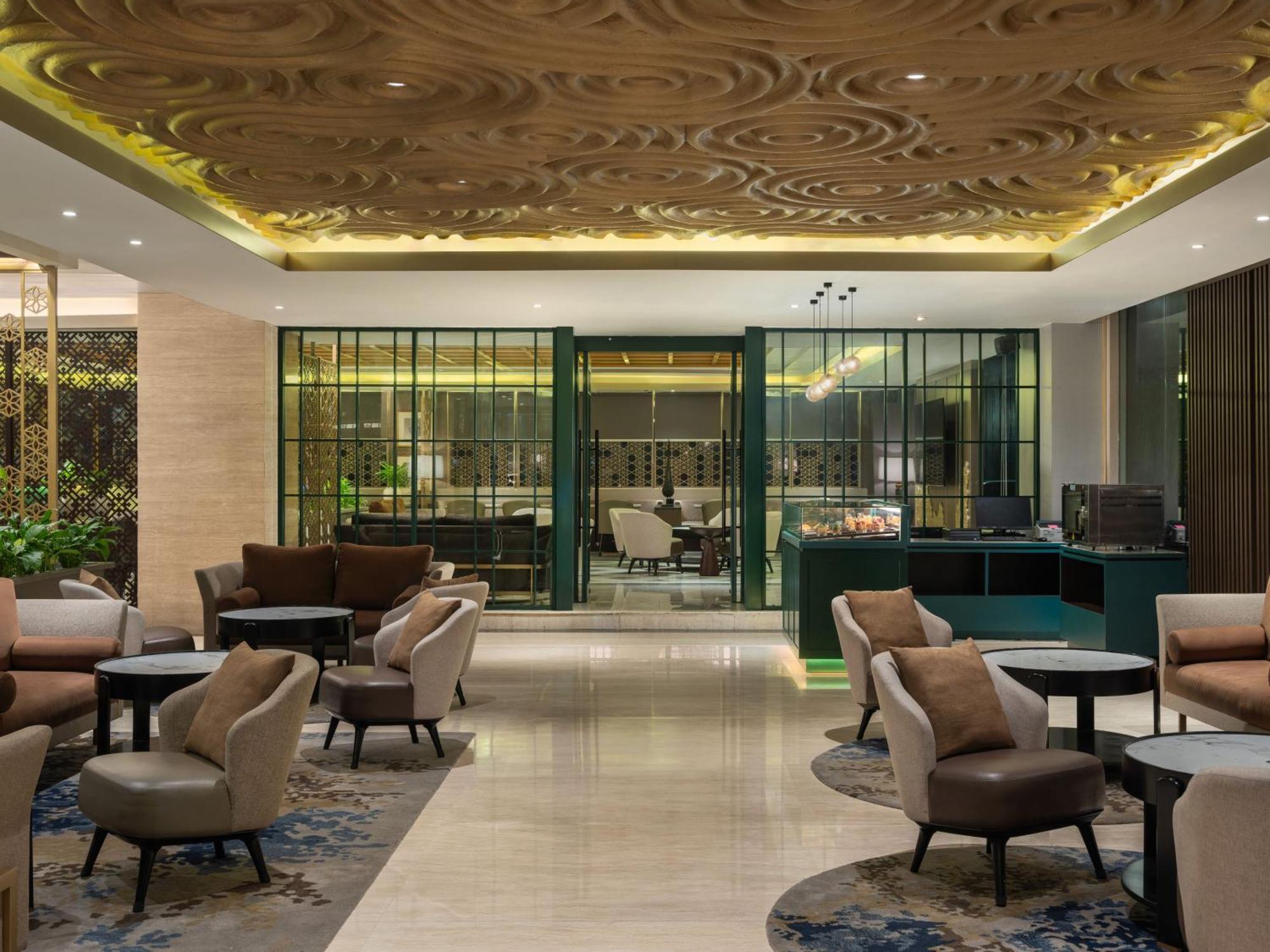 Hotel Santika Premiere Gubeng Сурабая Экстерьер фото